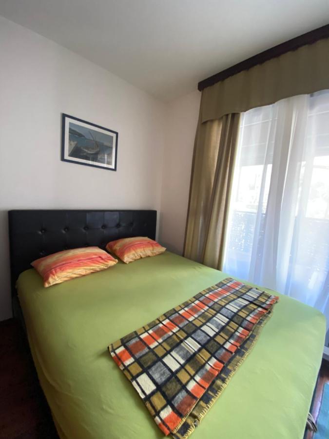 Studio Apartment Nika Andusa Petrovac Exteriör bild